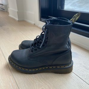 DR MARTENS Women boots (like new)